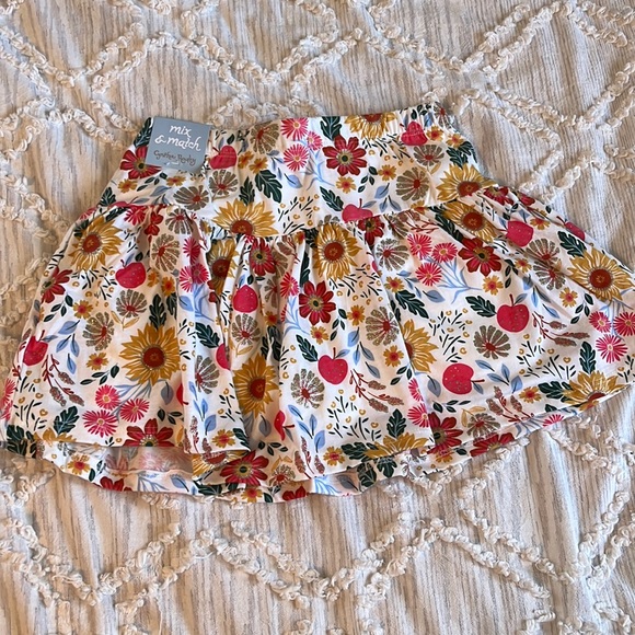 Spring skort! Size 7/8 - Picture 1 of 5